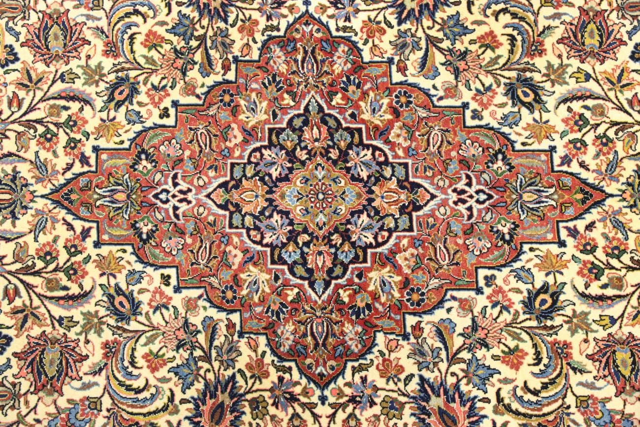 Ilam - Traditional Oriental Carpet