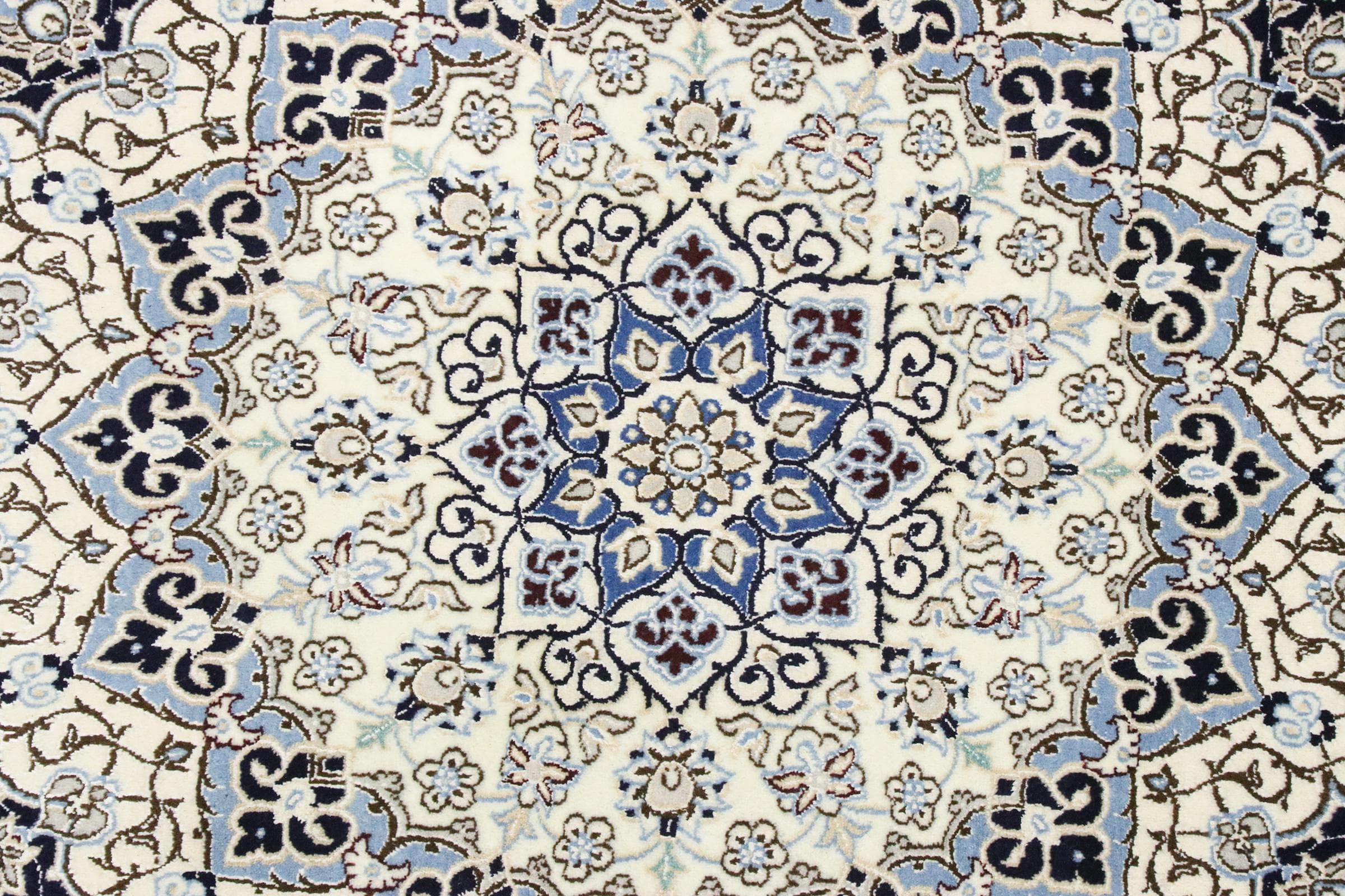 Nain - Traditional Oriental Carpet